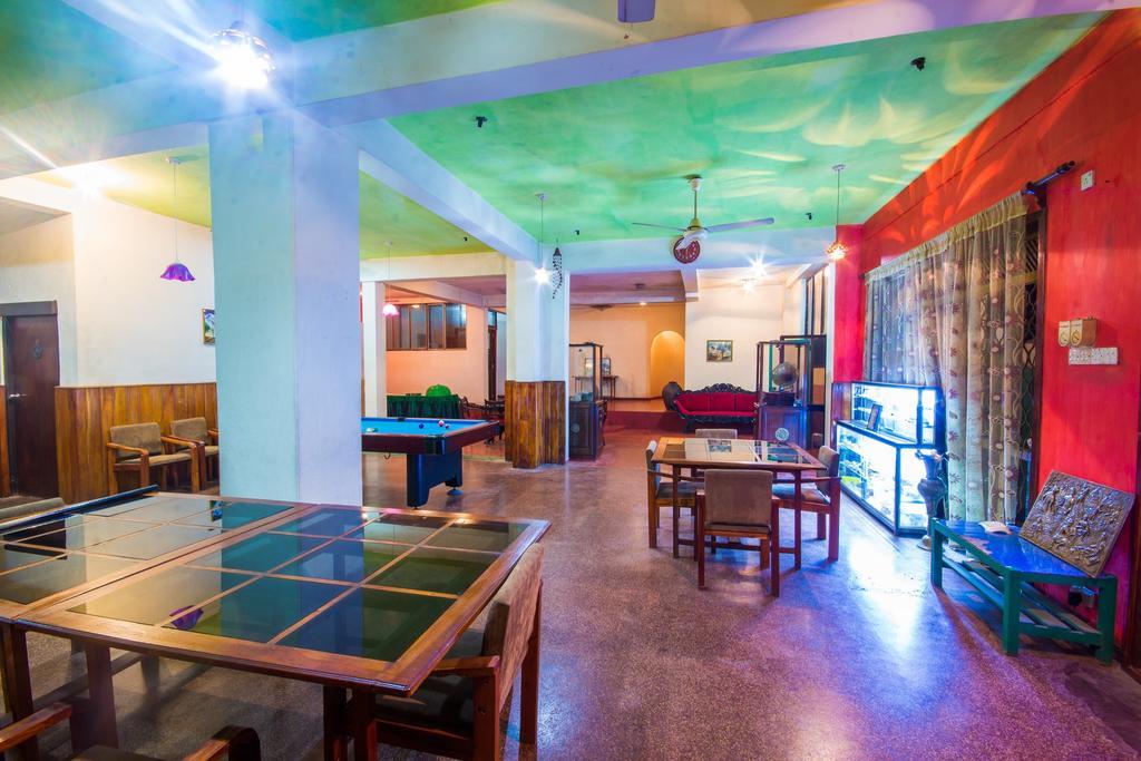 Hotel Gem Land 拉特纳普勒 外观 照片
